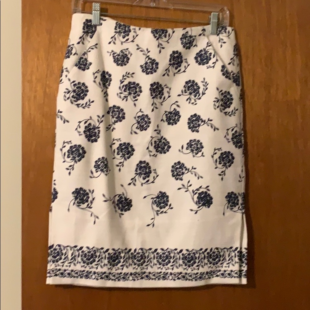 Pencil skirt